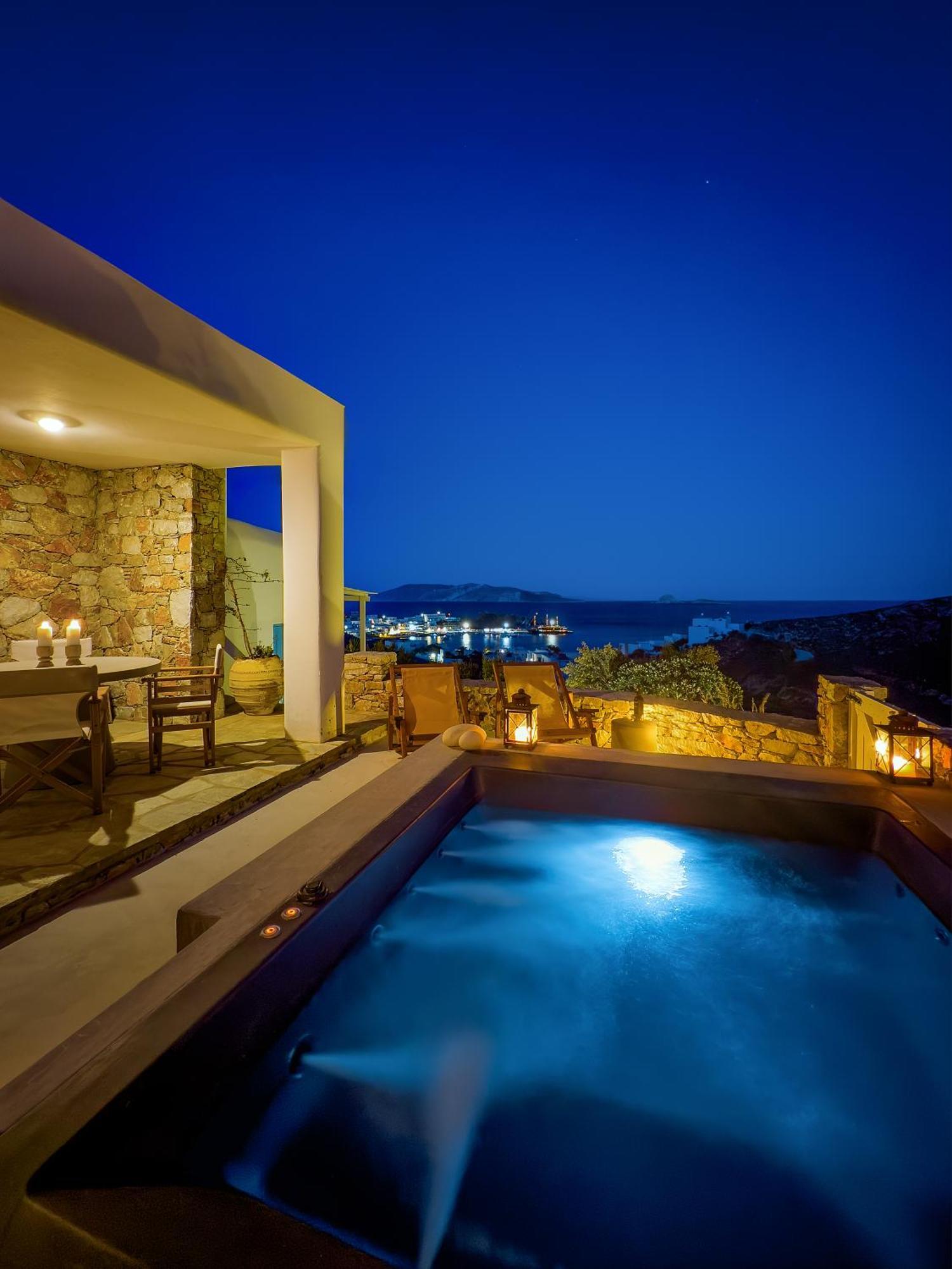 Sirokos Holiday home *