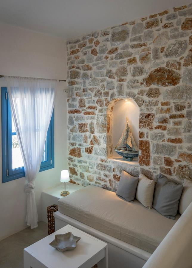 Sirokos Holiday home *