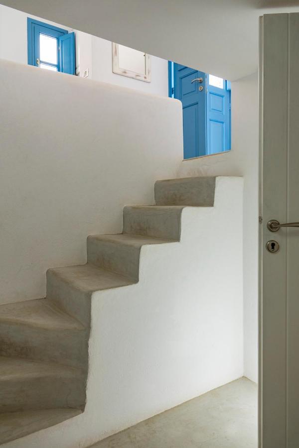 Sirokos Holiday home *