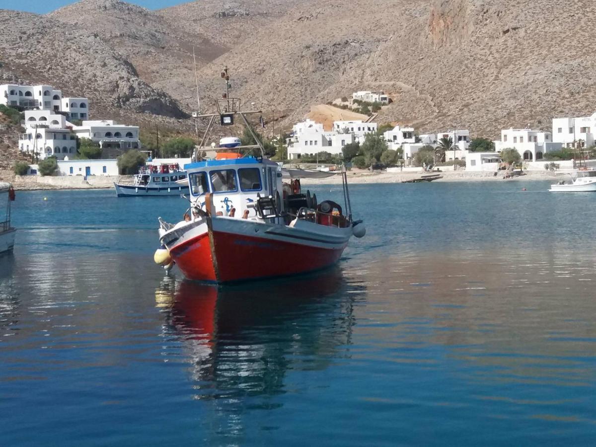Sirokos Karavostasis (Folegandros)