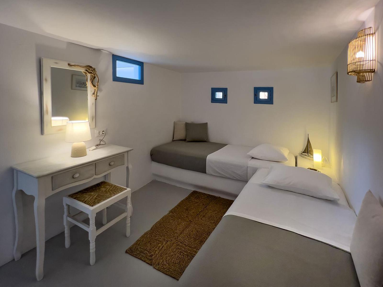 Sirokos Holiday home Karavostasis (Folegandros)