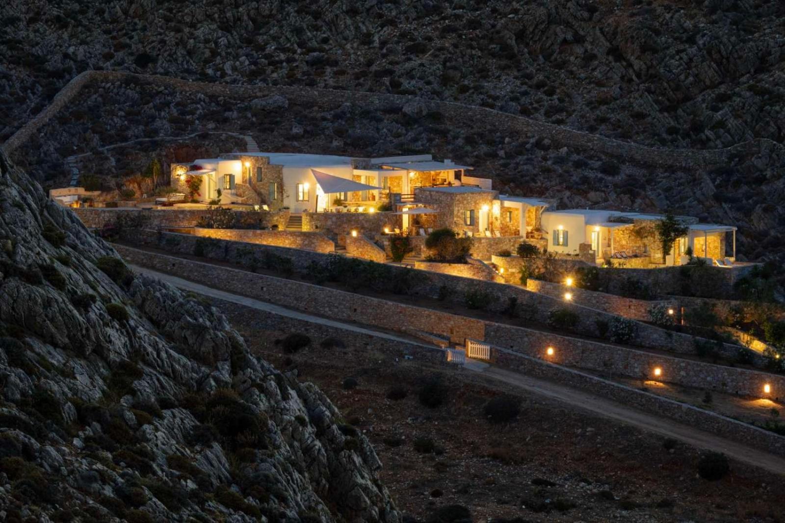 Sirokos Holiday home *